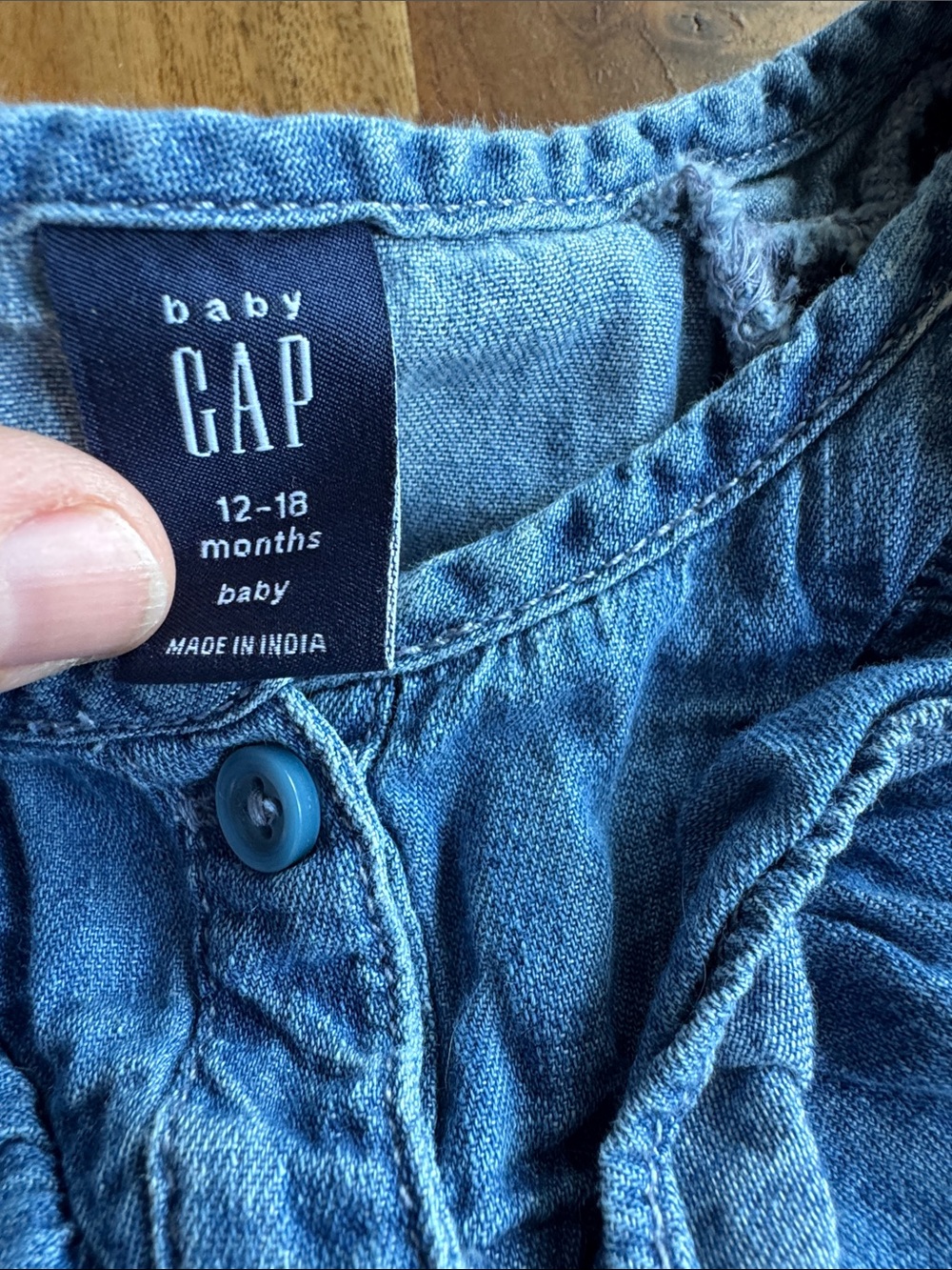 Baby Gap Denim Ruffle Front Set - Picture 3 of 3